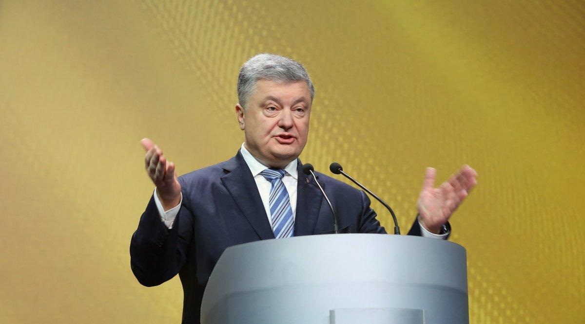 Штаб Порошенко объяснил замену доверенных лиц