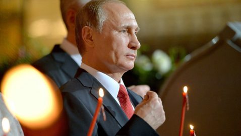 Порошенко: Путин будет молиться, чтобы результаты выборов зависели от него