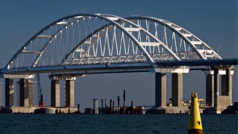 Установлены все пролеты железнодорожной части Крымского моста