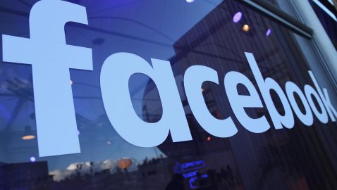 Facebook подала в суд на двух украинских программистов