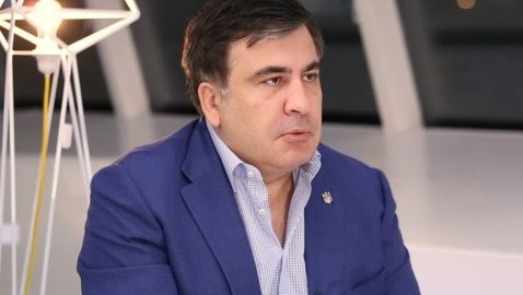 Саакашвили объяснил, зачем жевал галстук