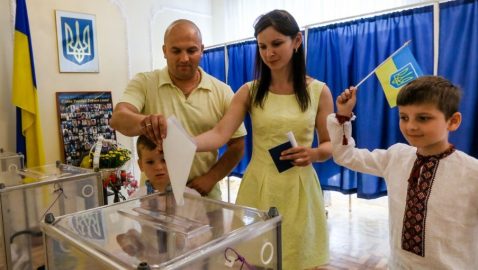 ЦИК: место голосования изменили более 180 тыс украинцев