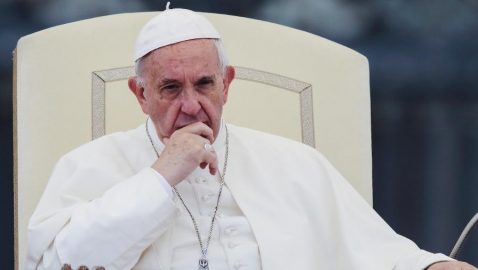 Папа Франциск пожертвовал $500 тысяч на помощь мигрантам