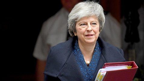 Мэй снова попросила отсрочить Brexit