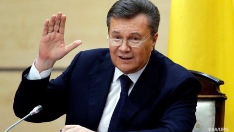 Янукович поздравил Зеленского с победой и пожелал ему здоровья