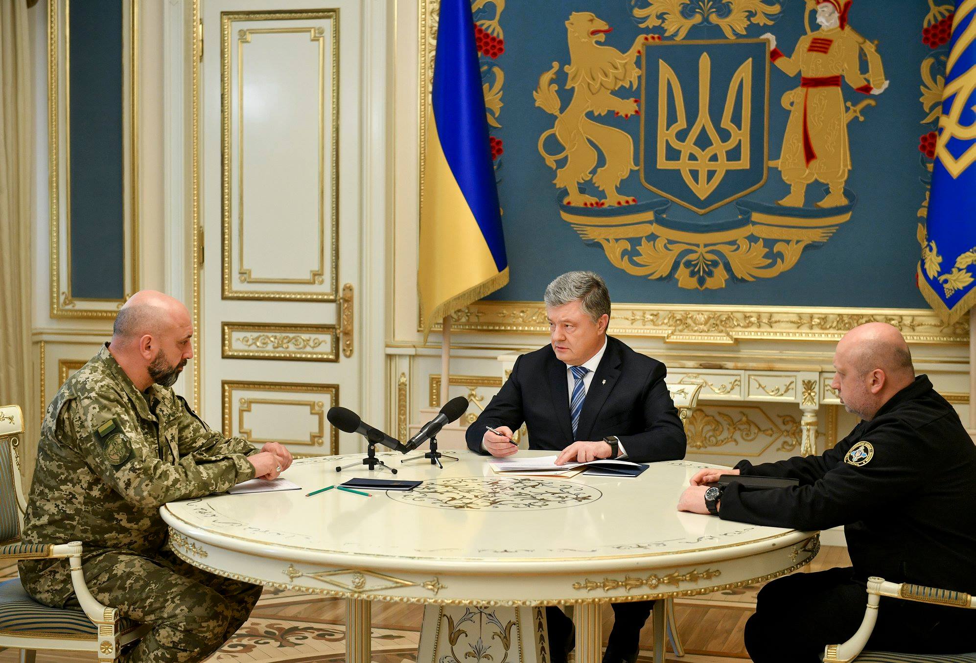 Порошенко предложил проверить на полиграфе руководство «Укроборонпрома»
