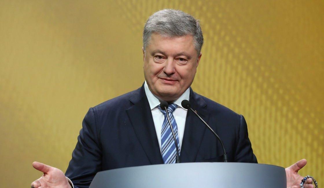 Порошенко готов «подставить плечо» Зеленскому