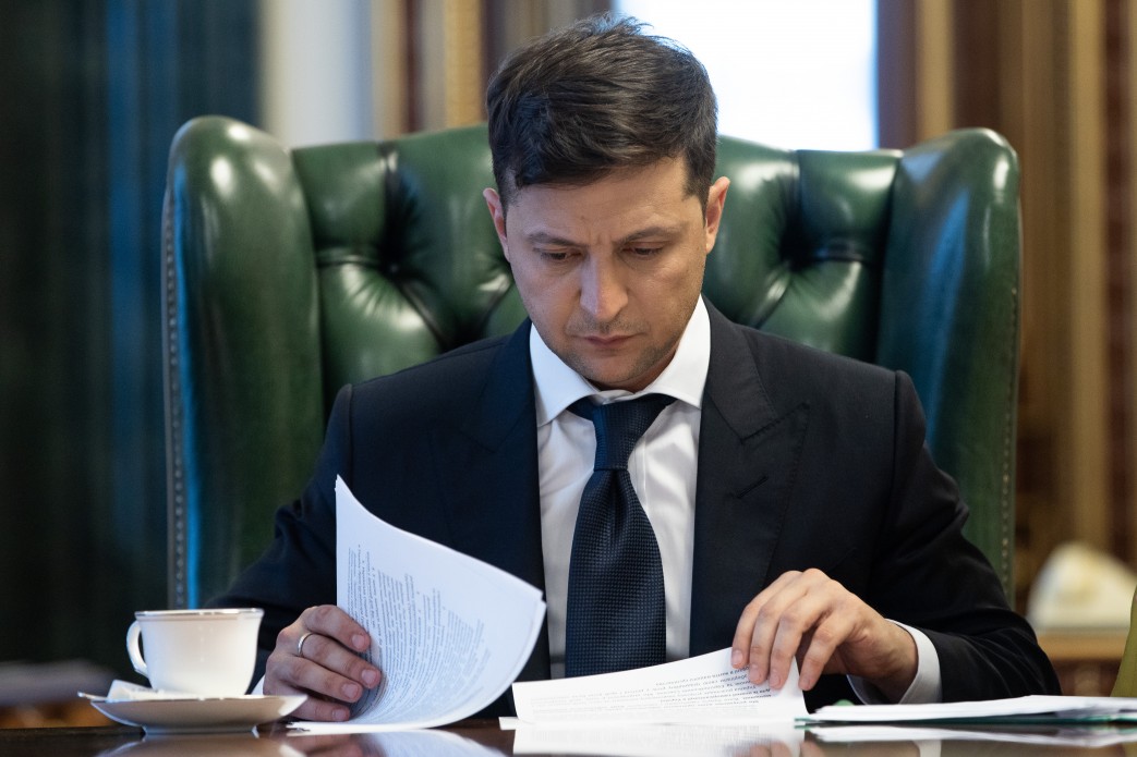 Зеленский подписал указ о борьбе с последствиями паводка на Западной Украине