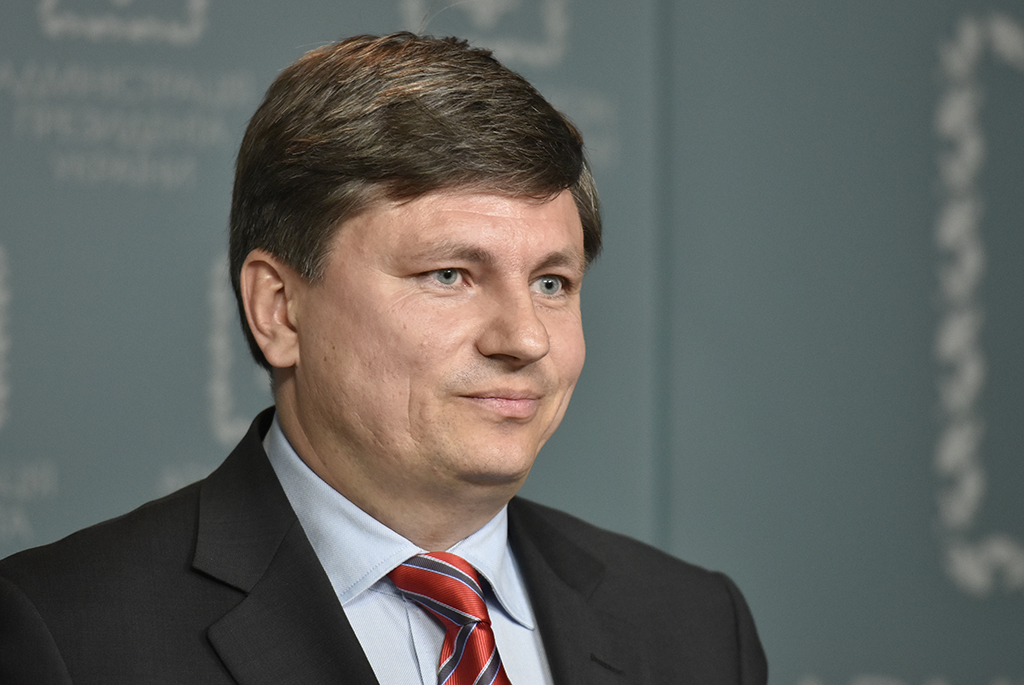 «БПП» потребовал от Зеленского объяснить заявление Коломойского о дефолте