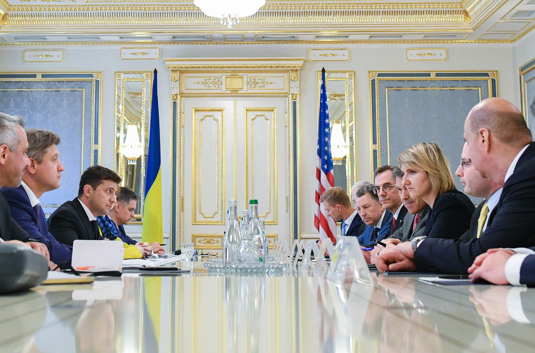 Зеленский призвал США усилить санкции против России