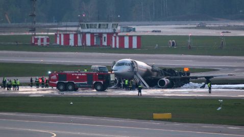 При аварийной посадке самолета в Шереметьево погибли 13 человек