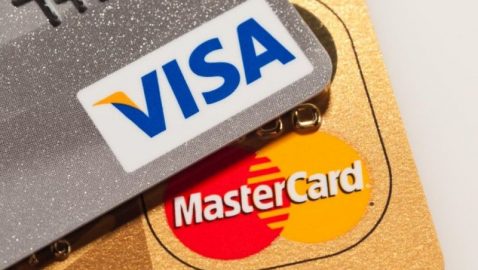 Венесуэла отказывается от Visa и MasterCard