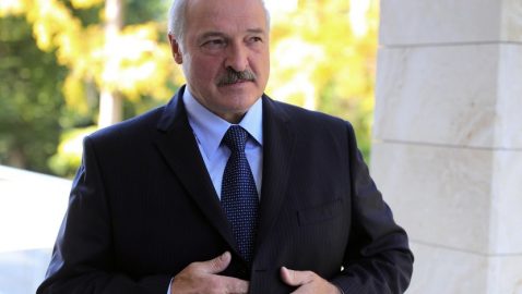 Лукашенко оценил ущерб от некачественной российской нефти