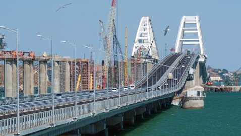 По Крымскому мосту за год проехало 5 миллионов автомобилей