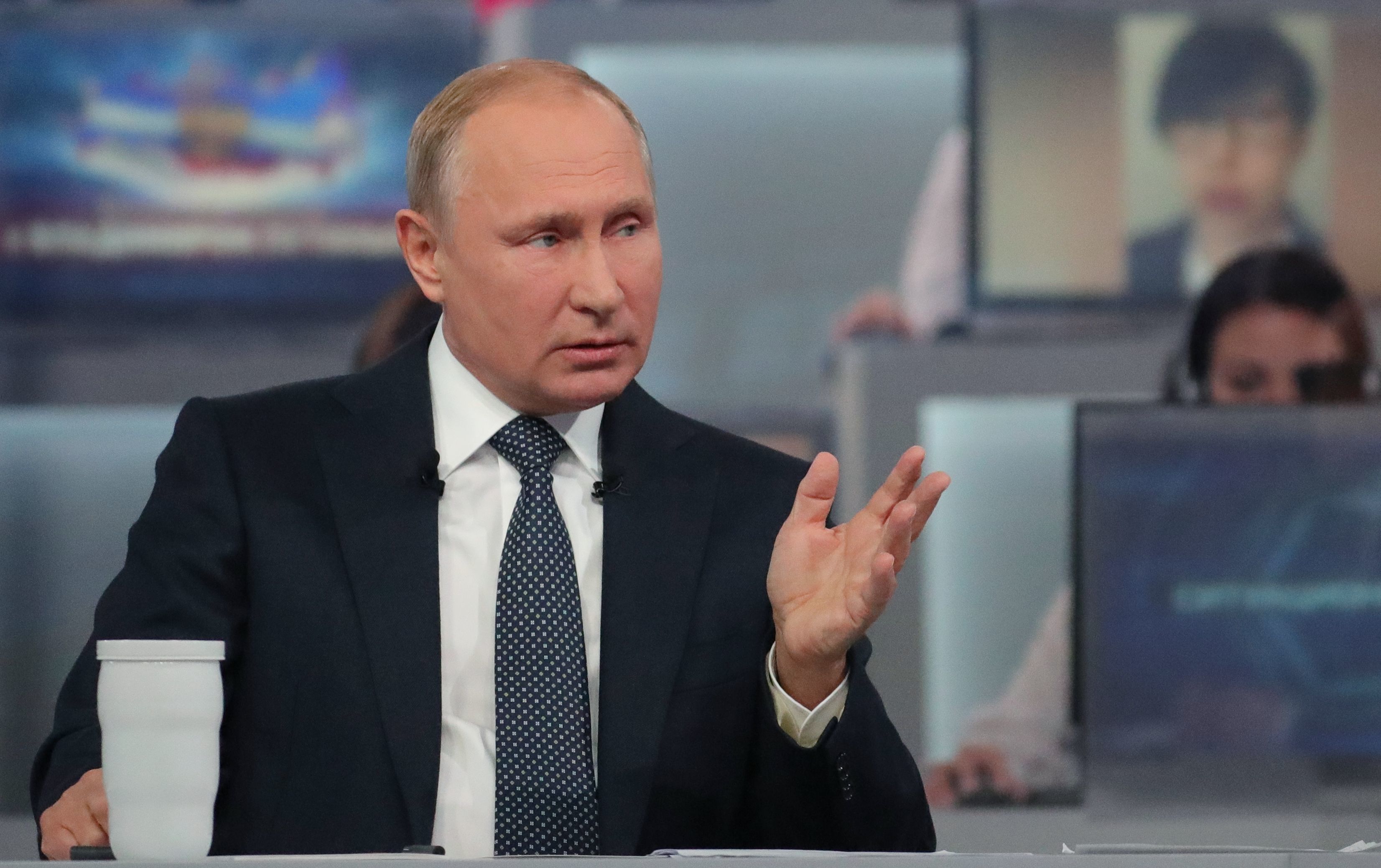 Путин расширил перечень украинцев, для которых упрощается получение российского гражданства