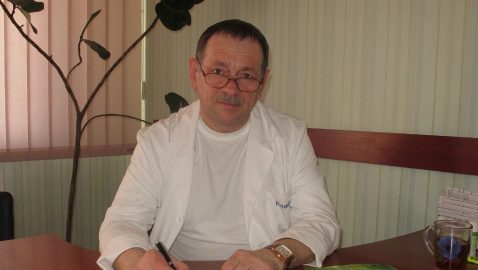 Отец Гандзюк обещает подать в суд на Луценко