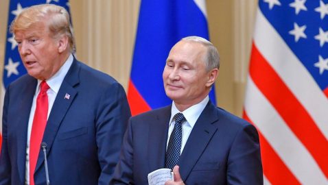 Путин и Трамп более часа общались по телефону