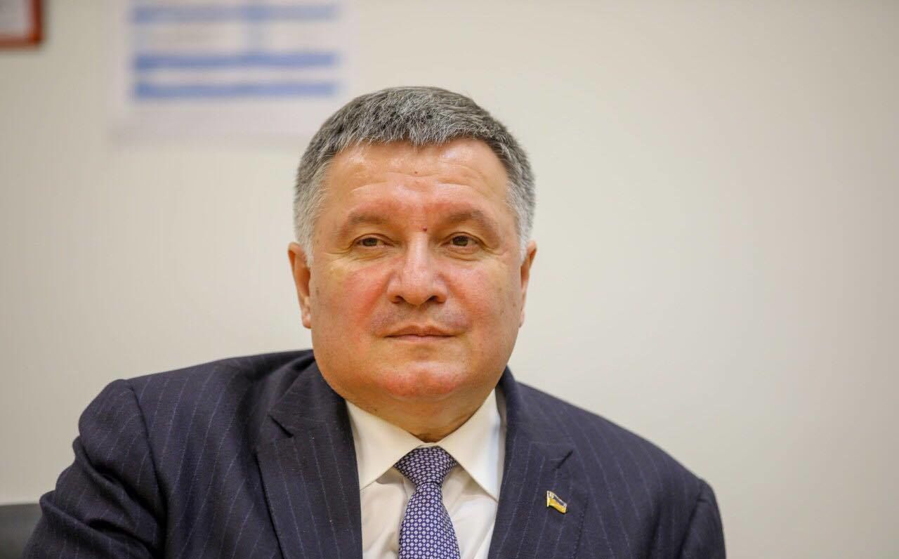 Зеленский ответил на петицию об отставке Авакова