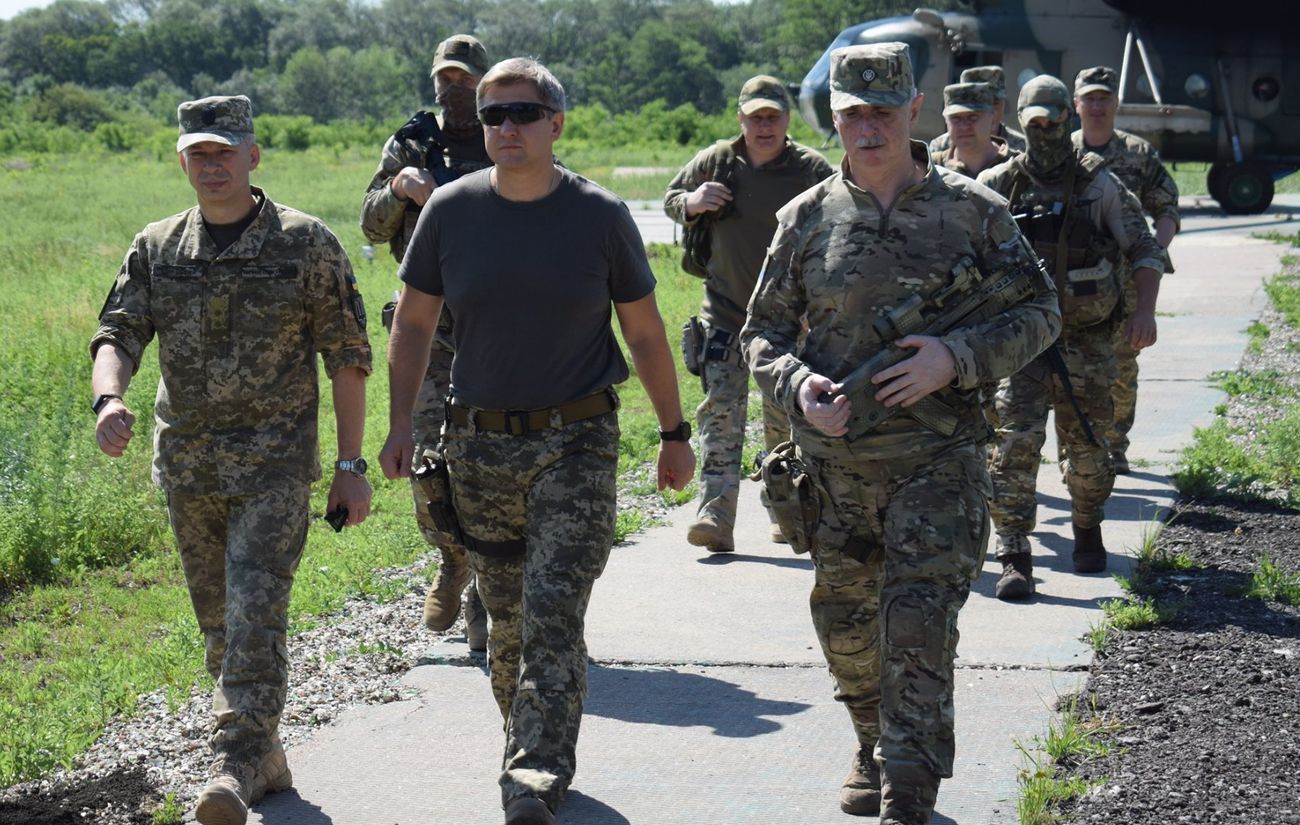 Данилюк приехал в район проведения ООС