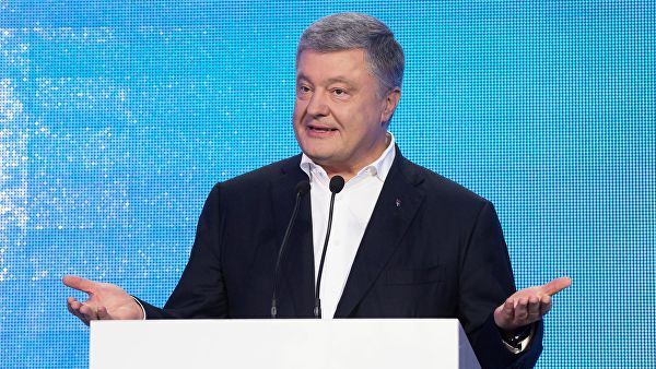 Труба: Порошенко объяснил, почему пришел в ГБР на день раньше