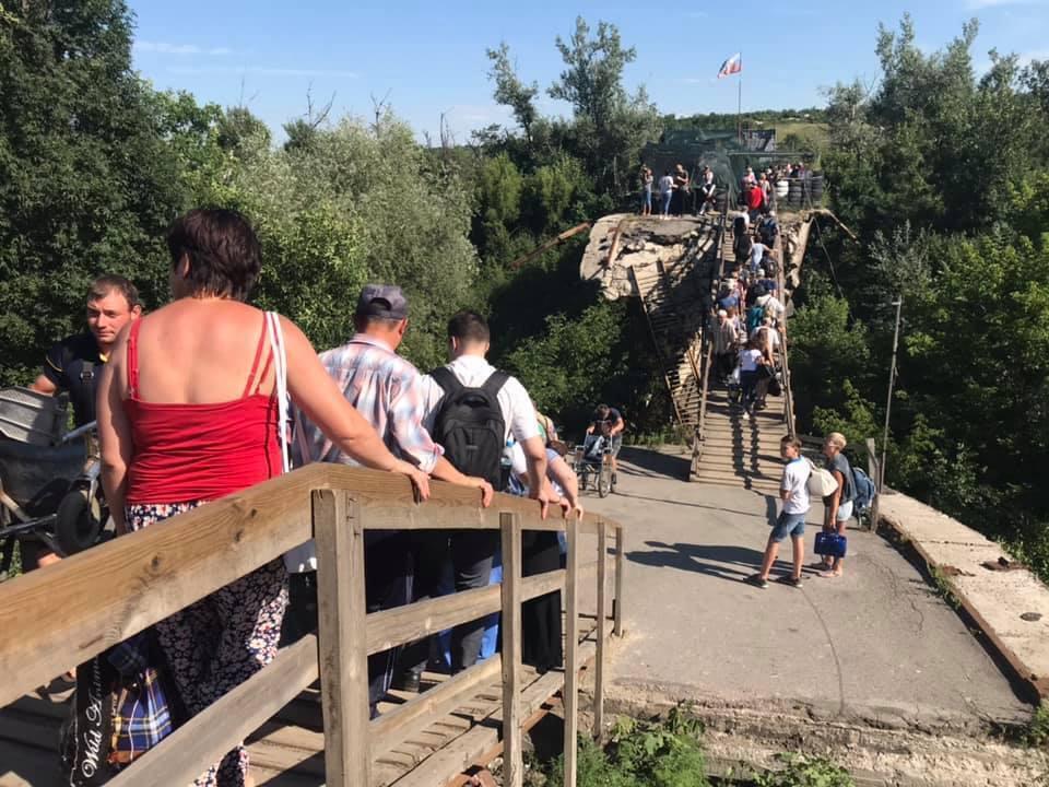РГА: сепаратисты блокируют ремонт моста в Станице Луганской