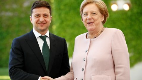 Зеленский и Меркель обсудили ситуацию на Донбассе