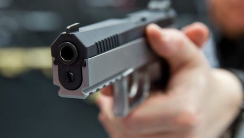 В Харькове неизвестный расстрелял мужчину