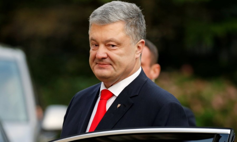 ГБР вновь вызвало Порошенко на допрос