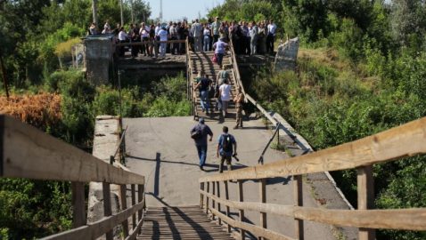 ТКГ договорилась о разминировании территории у моста в Станице Луганской