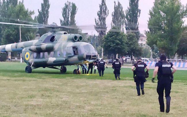 В Покровск прибыл на вертолете спецназ Нацполиции