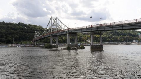 «Волноваться не нужно»: Кличко о ситуации с мостом на Труханов остров