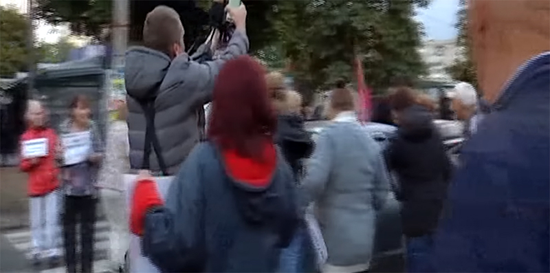 В Одессе машина въехала в толпу протестующих