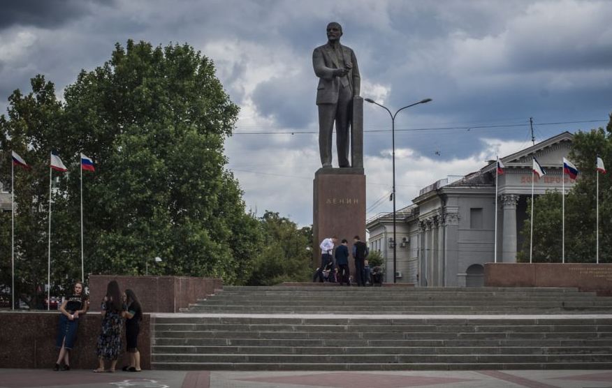 Сенцов рассказал о «безумных идеях диванной гвардии» в Крыму