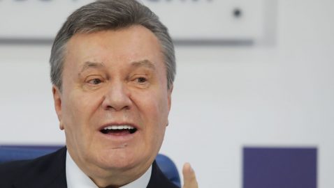 Адвокат: Янукович собирается вернуться в Украину