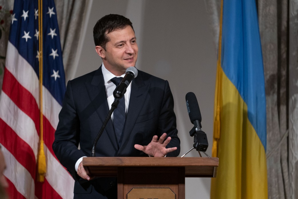 Зеленский назвал два «барьера» на пути к росту экономики Украины