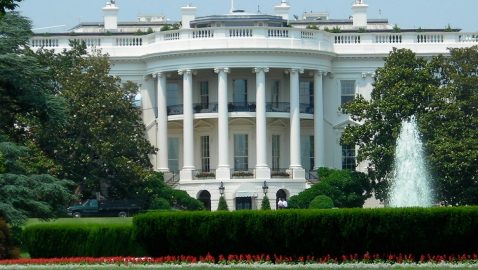 Белый дом отказался сотрудничать в деле об импичменте Трампу