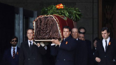 В Испании эксгумировали останки Франко