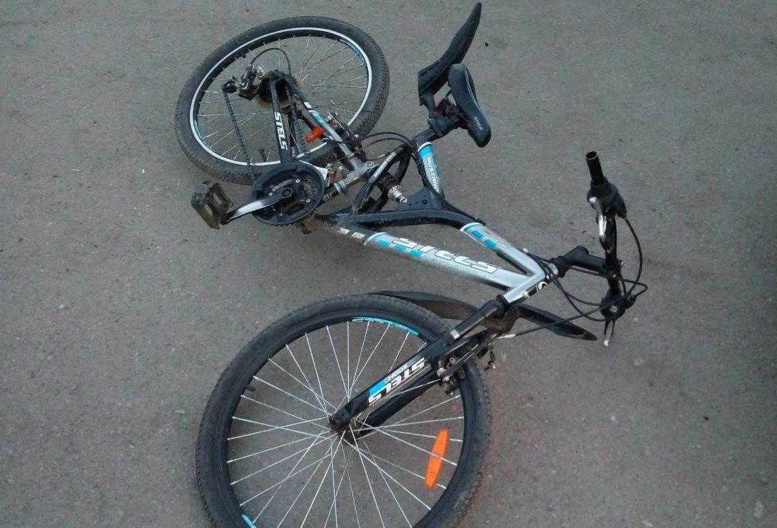 На Черниговщине полицейский насмерть сбил велосипедиста
