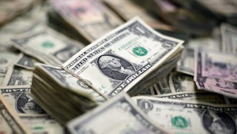 Кабмин утвердил средний курс доллара на 2020 год