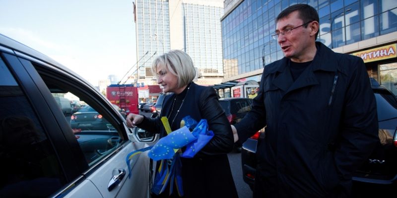 Луценко сообщил, что вернулся в Киев из-за здоровья жены