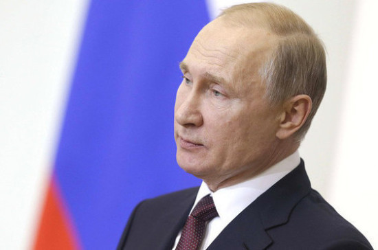 Путин посоветовал жителю Питера «о себе подумать», а не об Украине