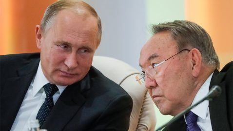 «Договариваться с соседями»: Путин прокомментировал предложение Назарбаева о встрече с Зеленским