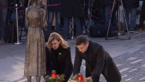 «Зажги свечу!». В Украине началась акция в память о жертвах Голодомора