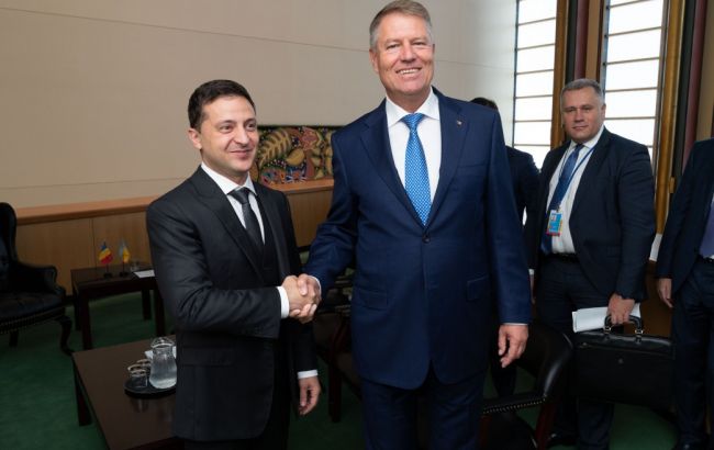 Зеленский поздравил главу Румынии с переизбранием на второй срок
