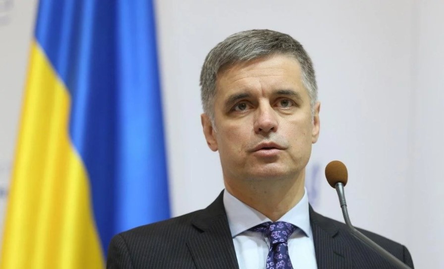 Пристайко отрицает венгерское вето на решение комиссии Украина-НАТО