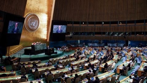 В ООН приняли резолюцию, которая призывает к выводу российских войск из Крыма