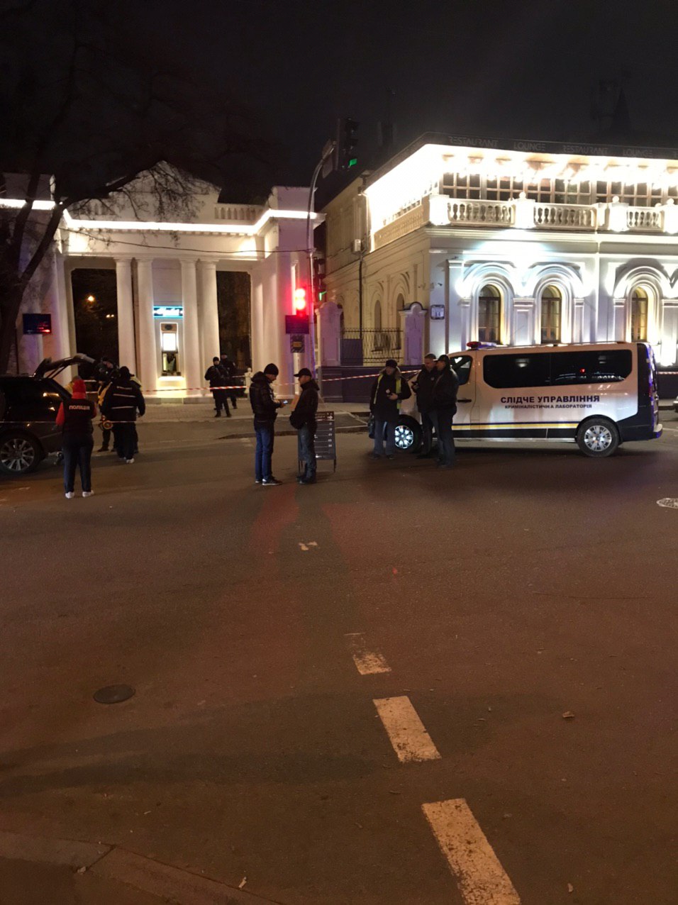 В Киеве обстреляли Range Rover, погиб ребенок