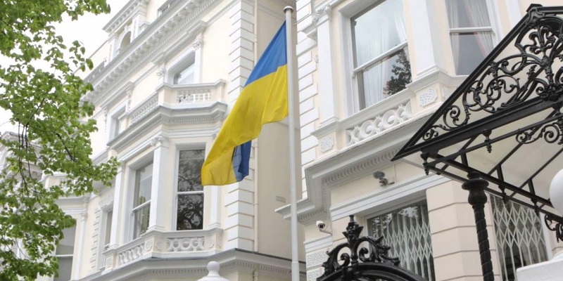Украина считает недостаточными сожаления Великобритании о тризубе в антитеррористическом пособии