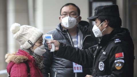 Китай закрывает 11-миллионный город на карантин из-за вируса