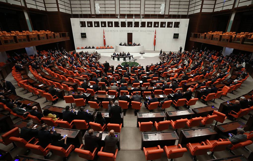 Парламент Турции одобрил отправку войск в Ливию
